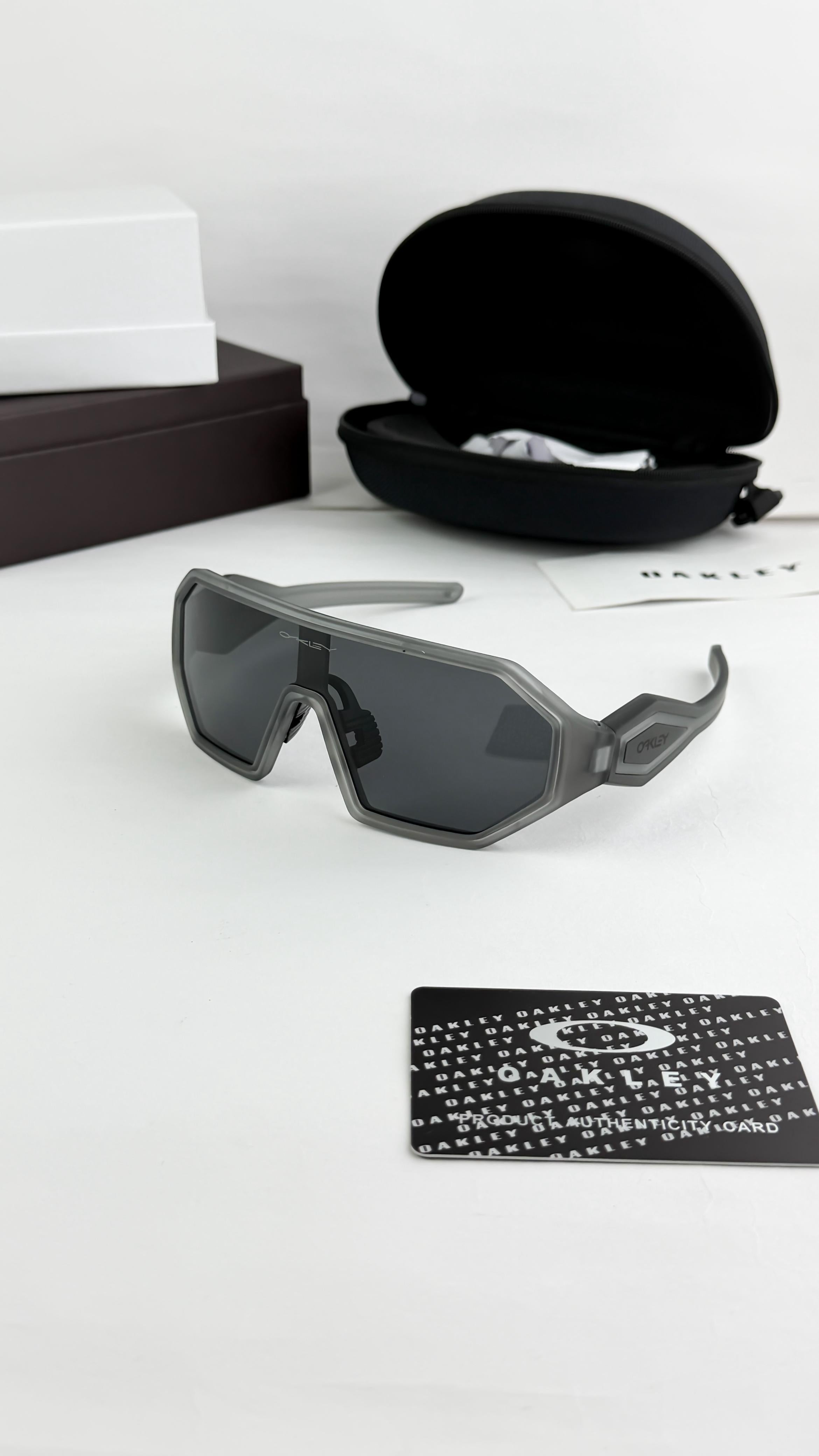 OAK 7845 SUNGLASS
