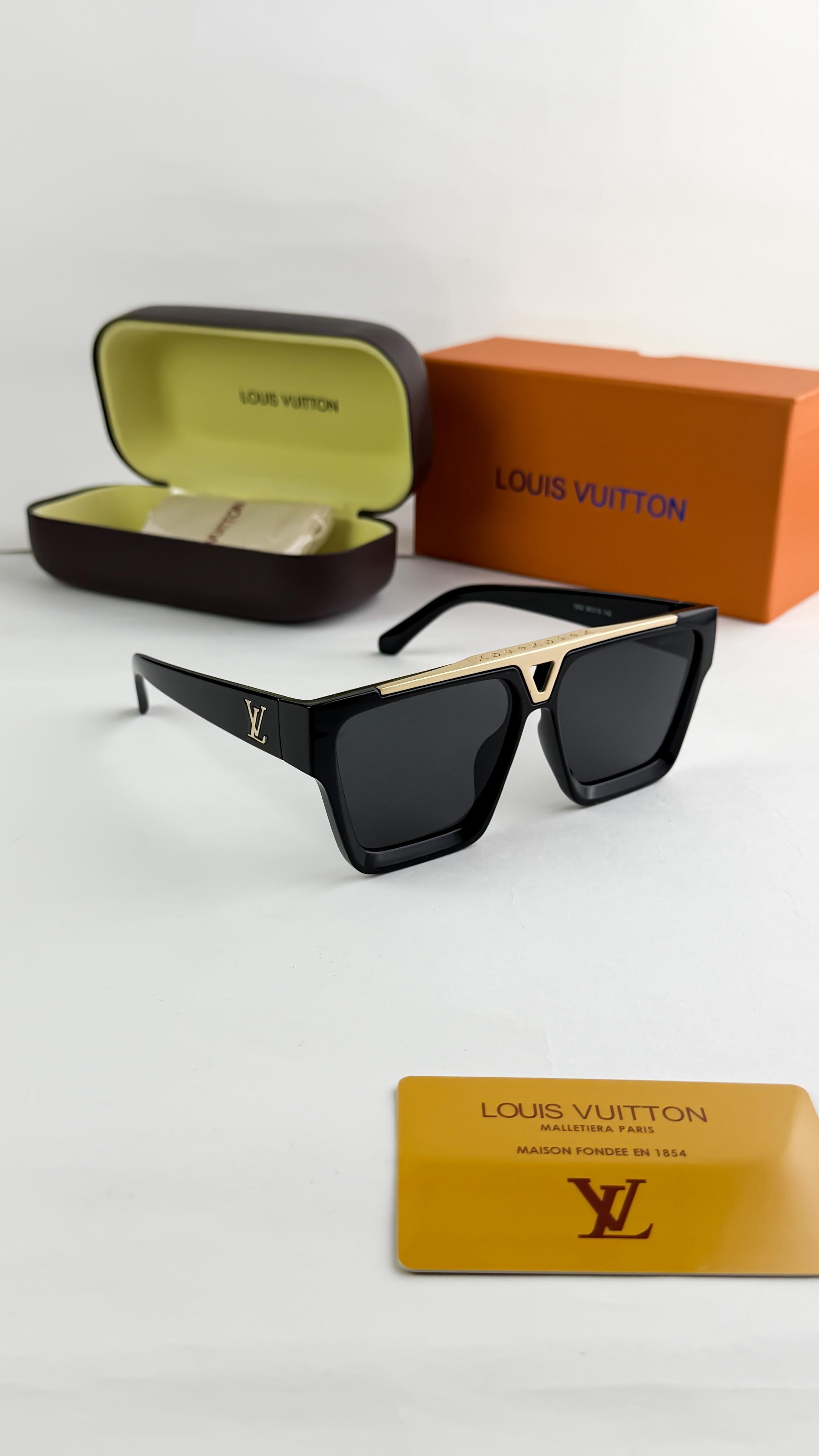 LOU 539 SUNGLASS