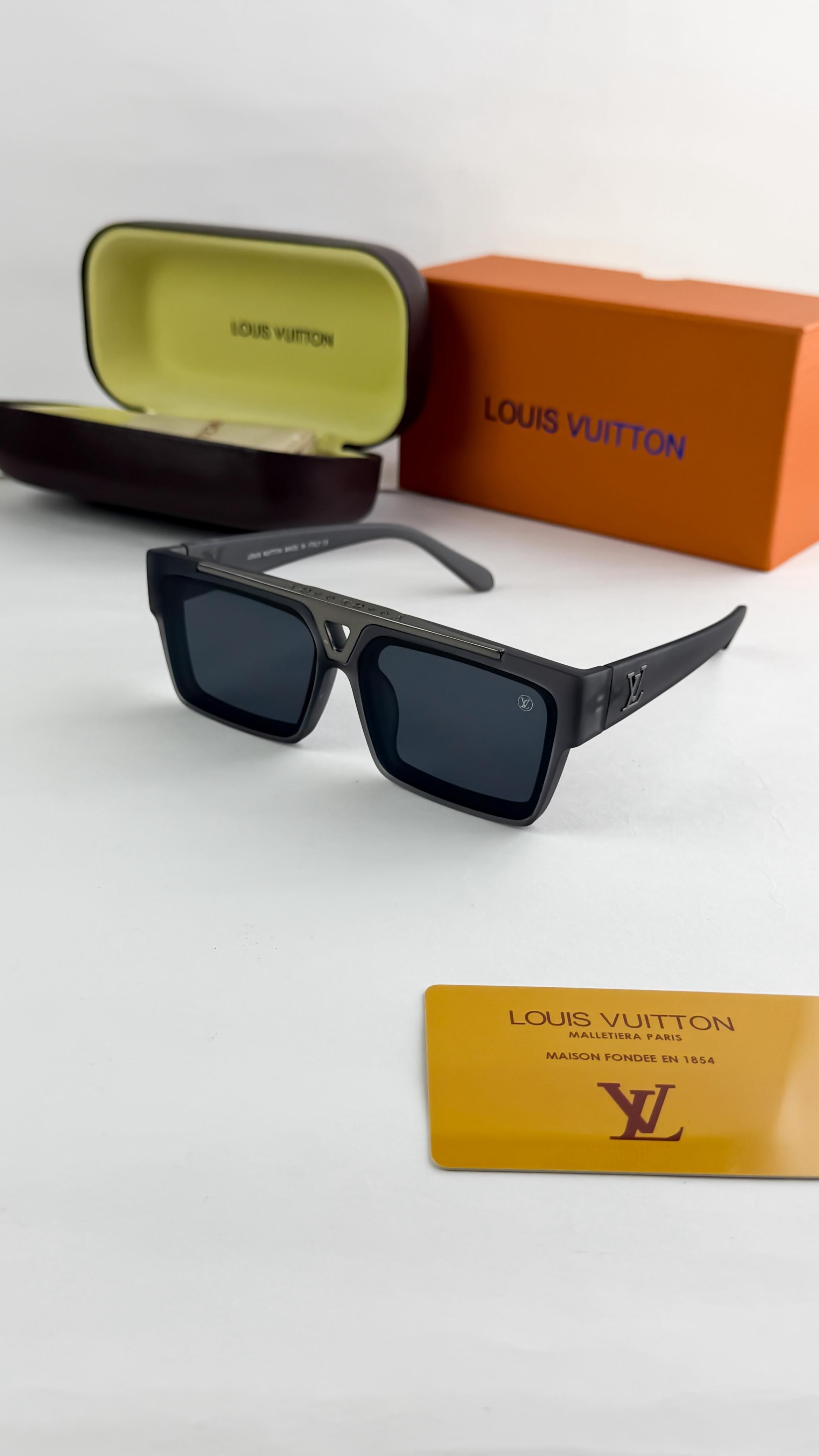 LOU 4526 SUNGLASS