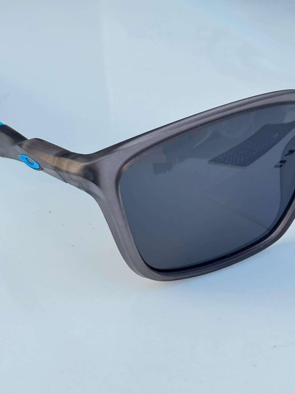 OAK 9594 SUNGLASS