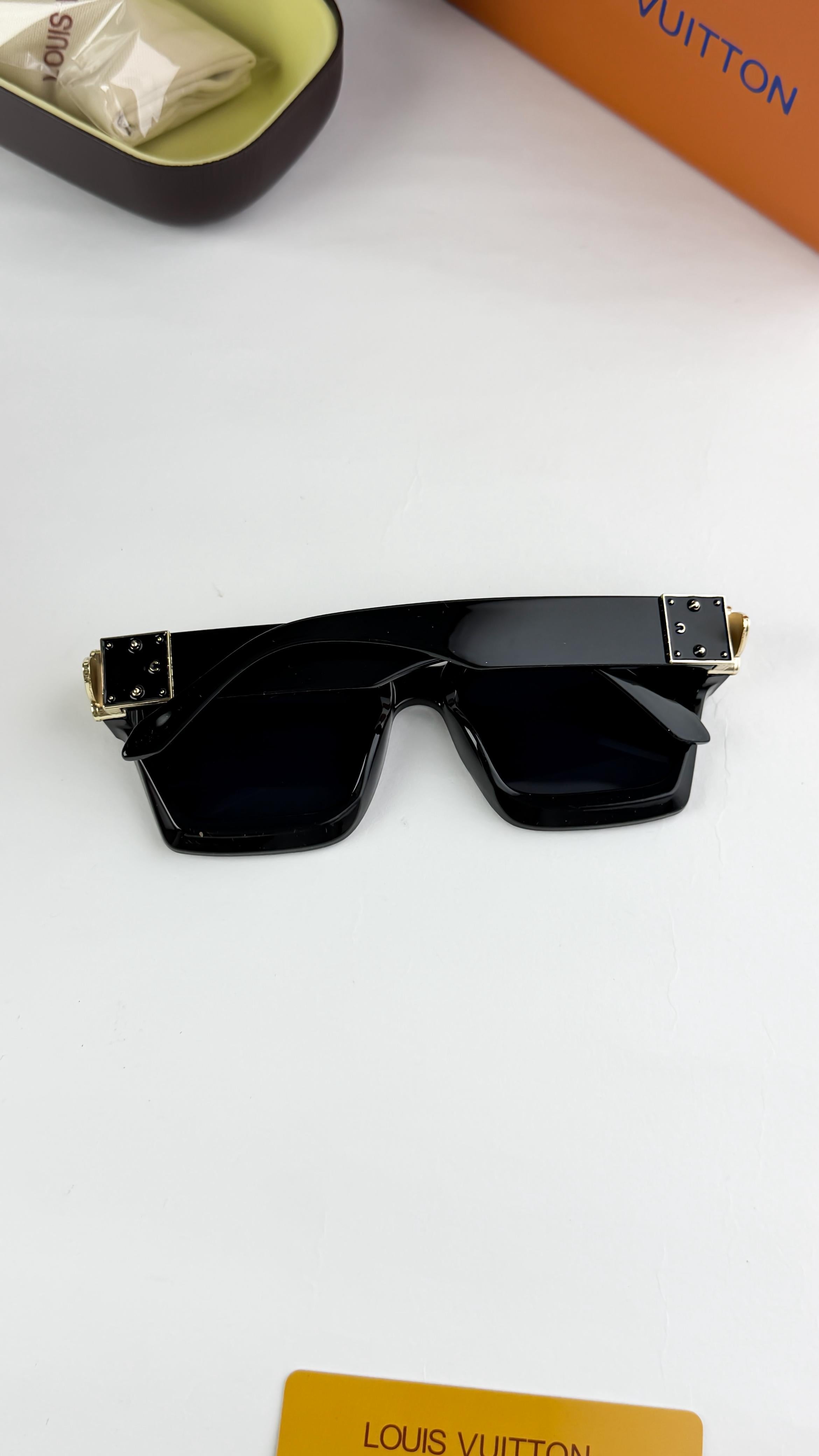 LOU 126 SUNGLASS