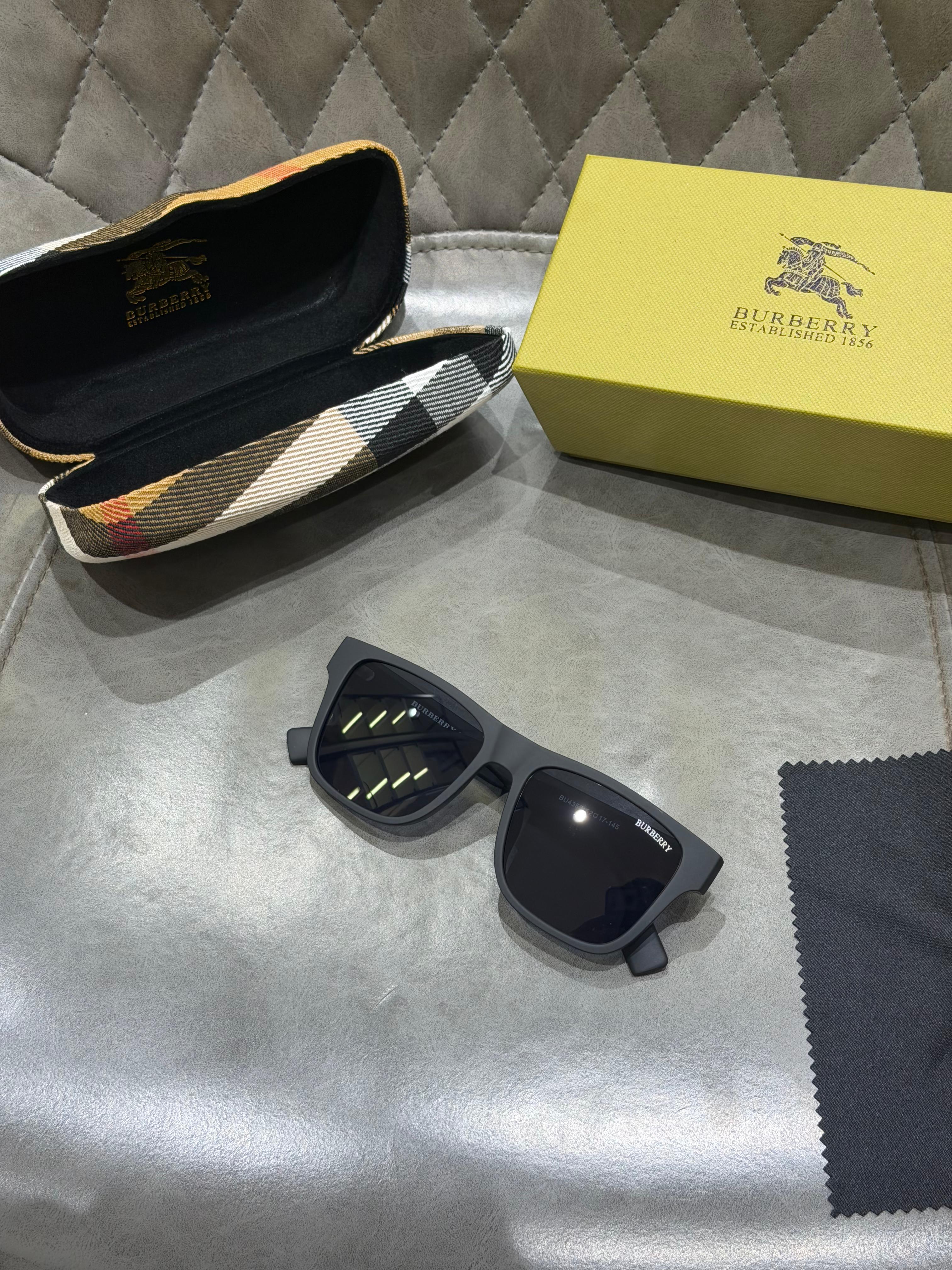 BUR 595 SUNGLASS