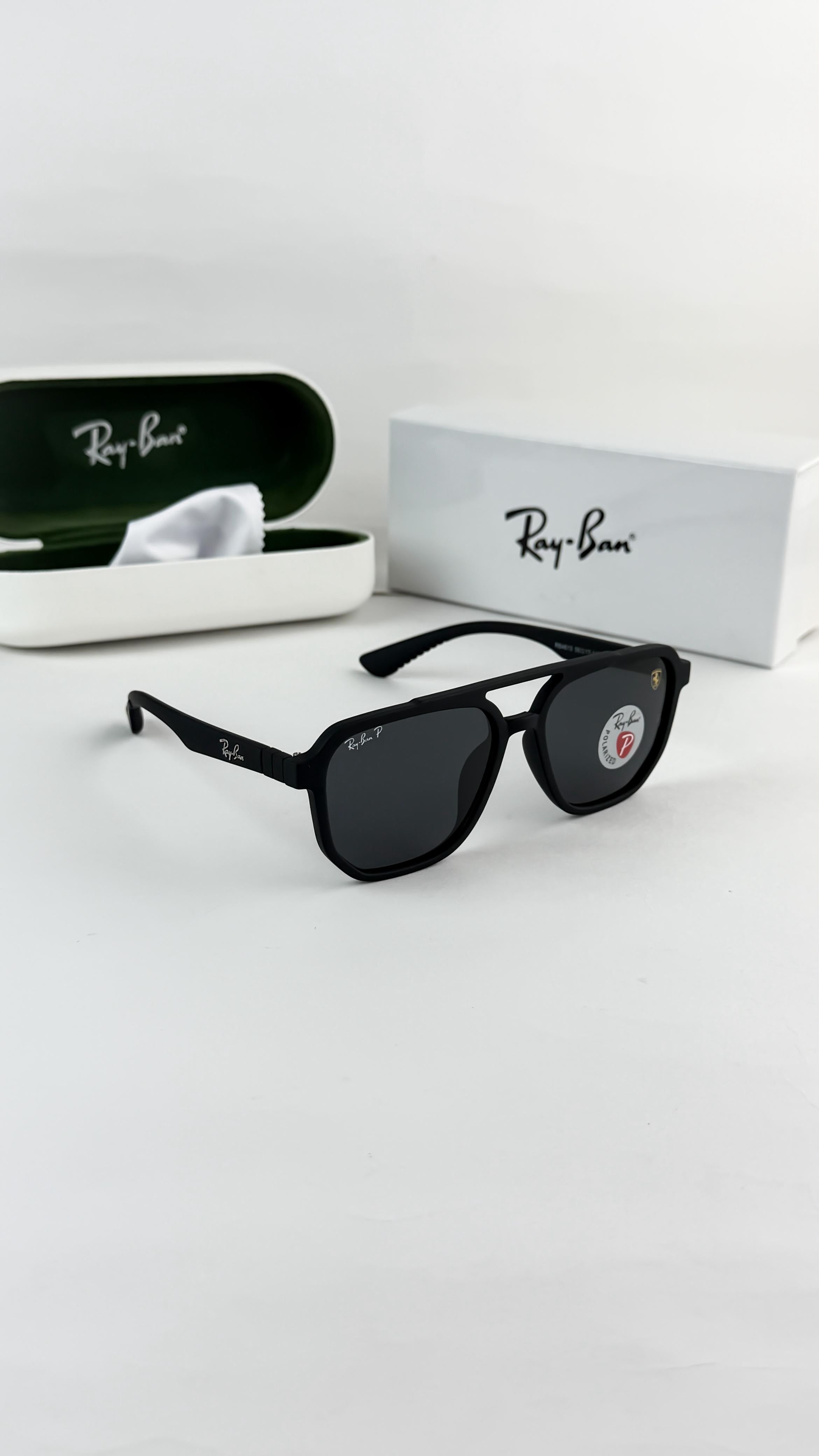 RA_YBAN BLACK 4613