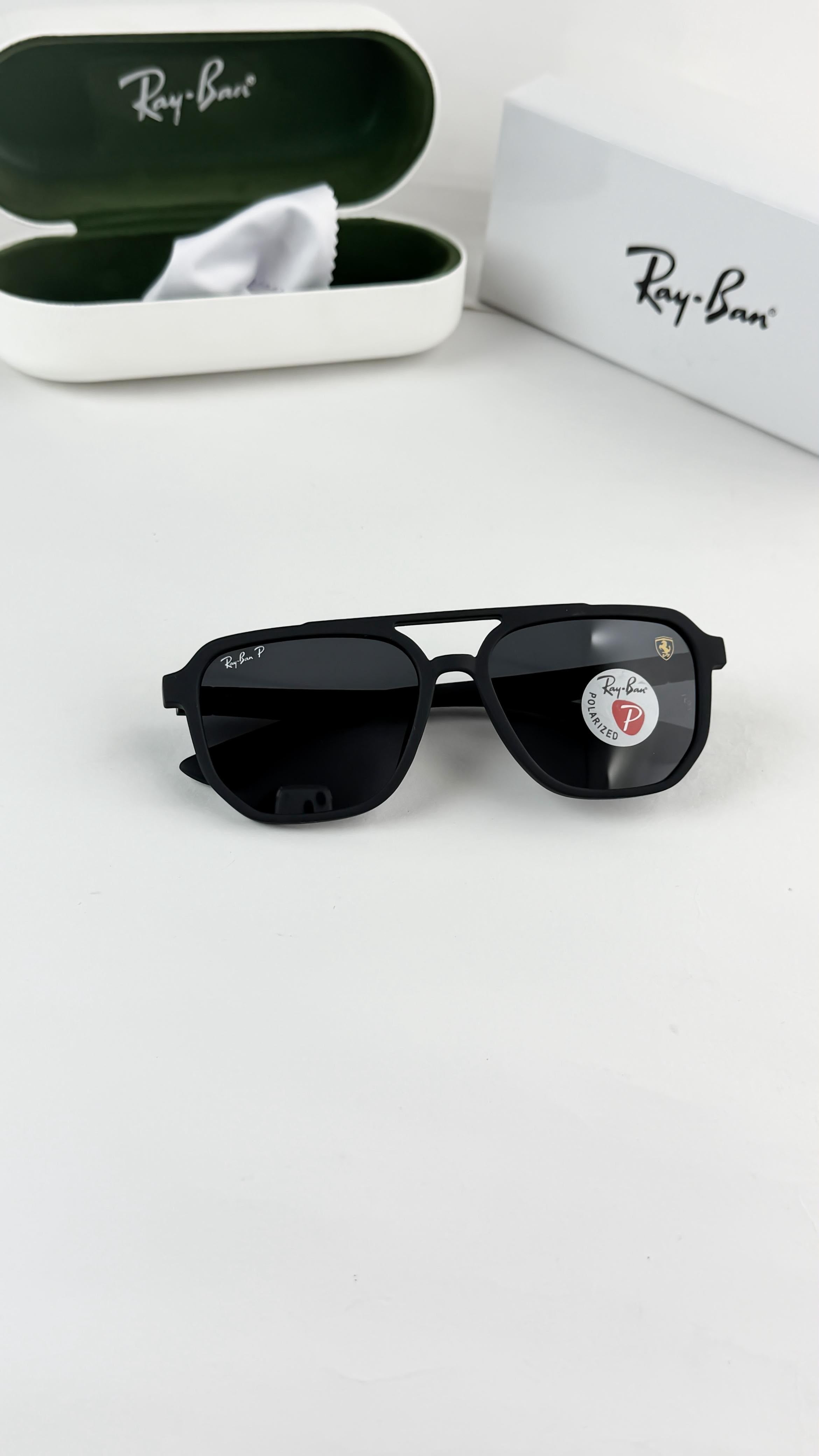 RA_YBAN BLACK 4613