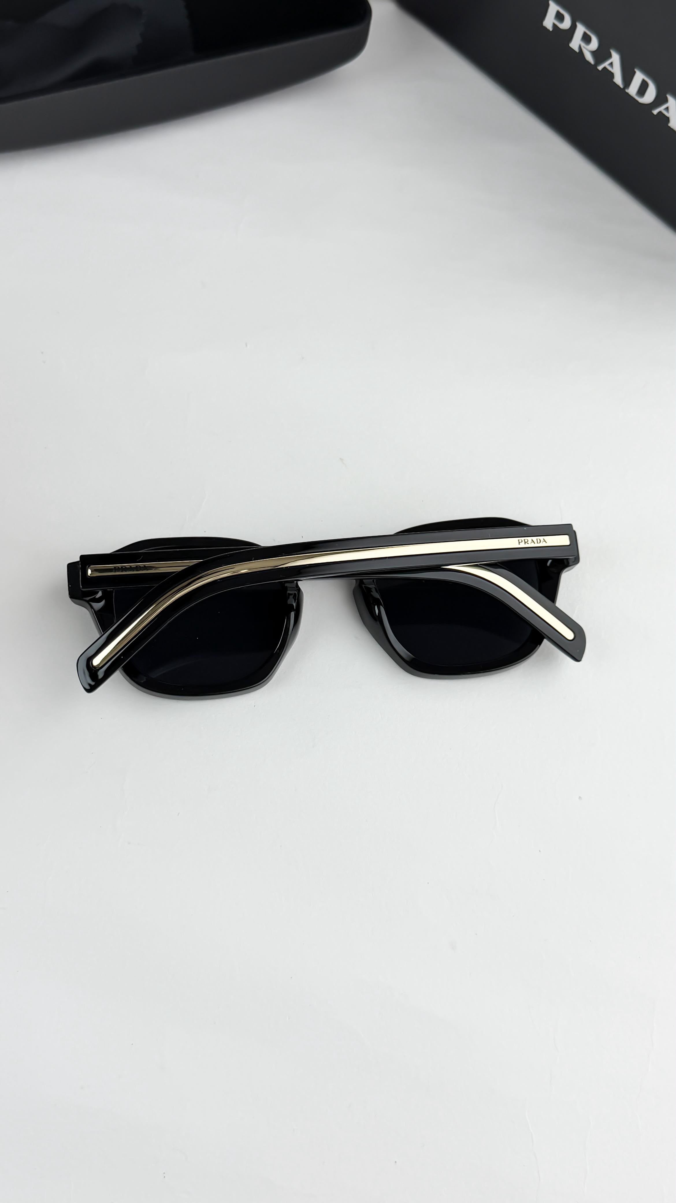 PR_ADA BLACK A16