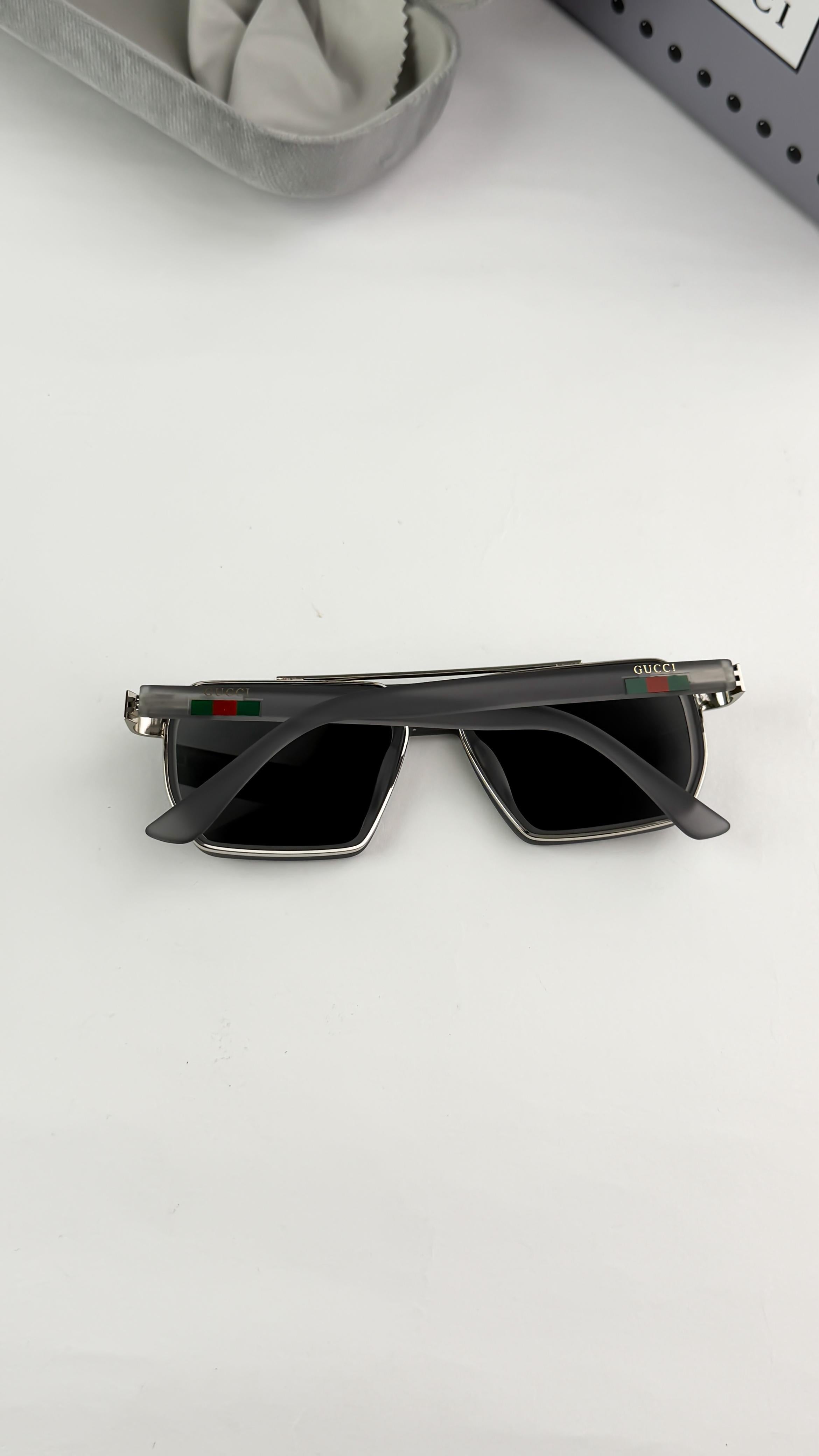 GUC_CI GREY 9125