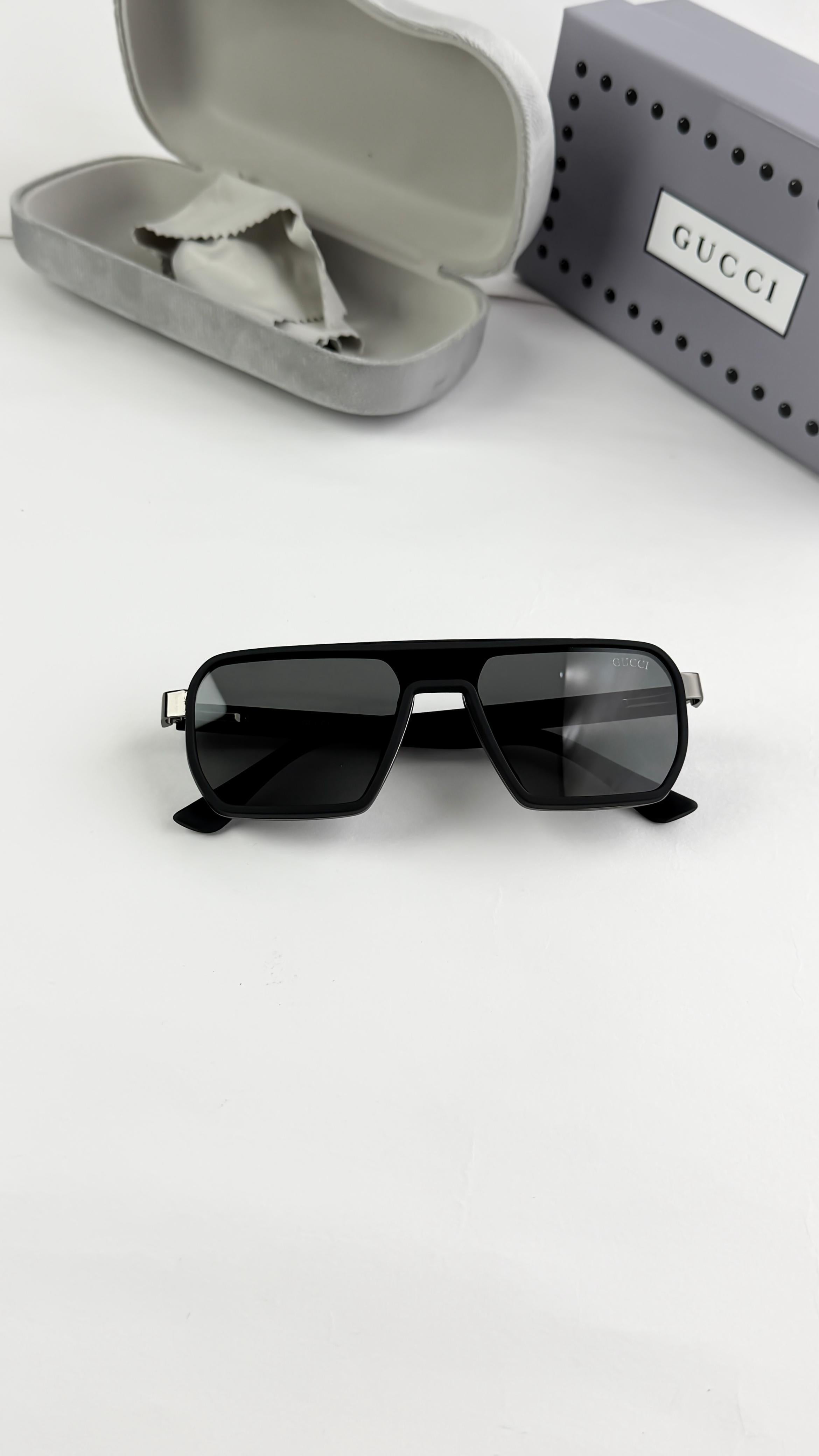 GUC_CI BLACK 9125