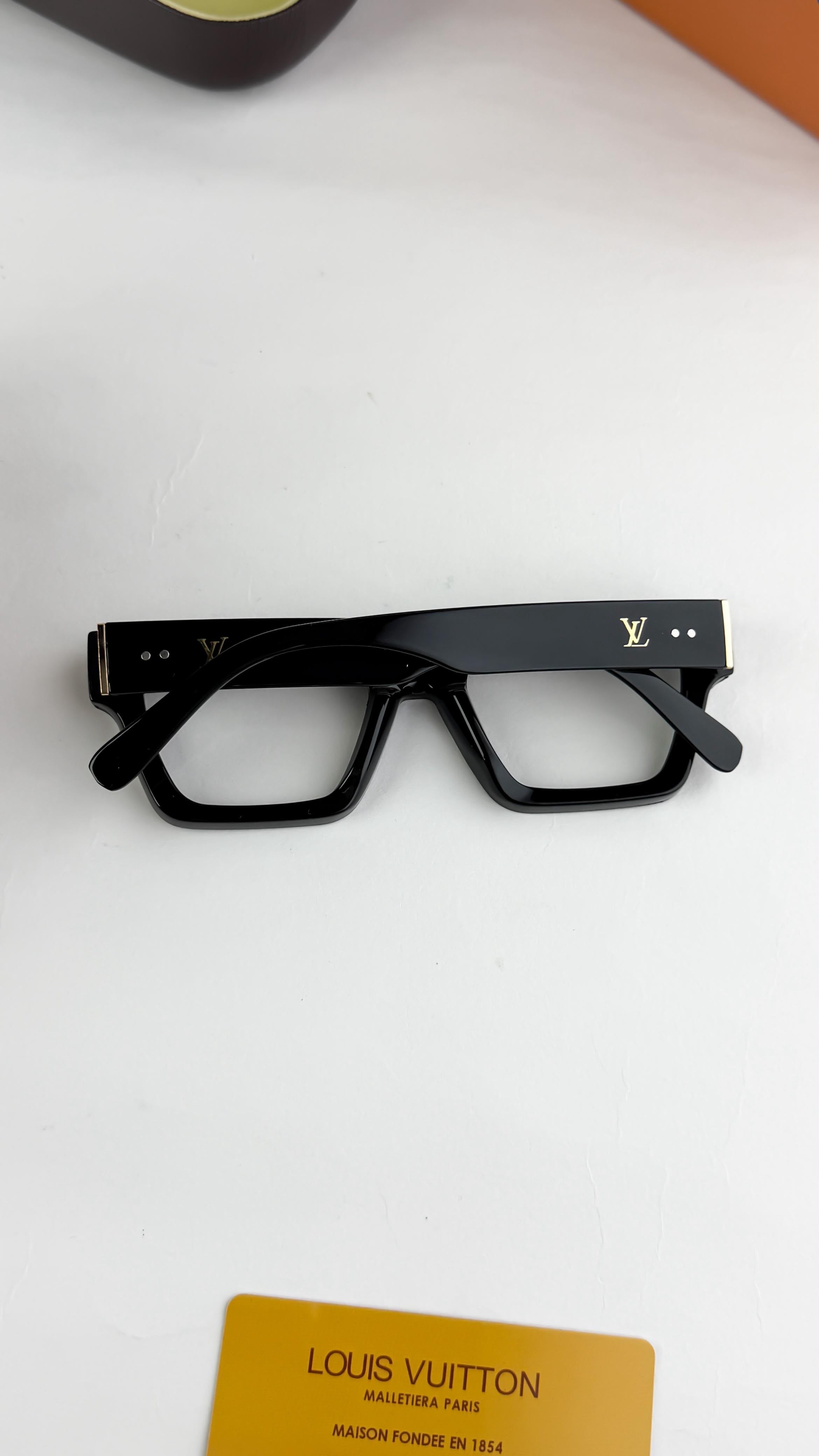 LOU_IS VUIT_TON BLACK PLANO 826