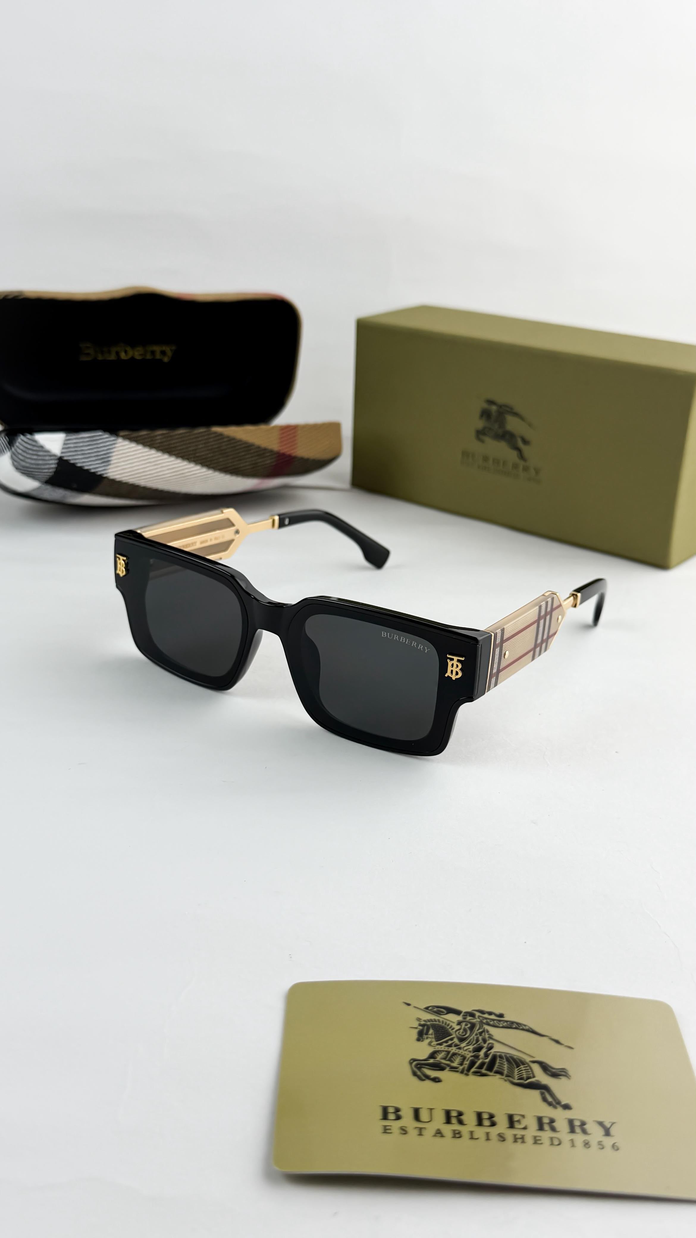 BURB_ERRY GOLD BLACK 9841