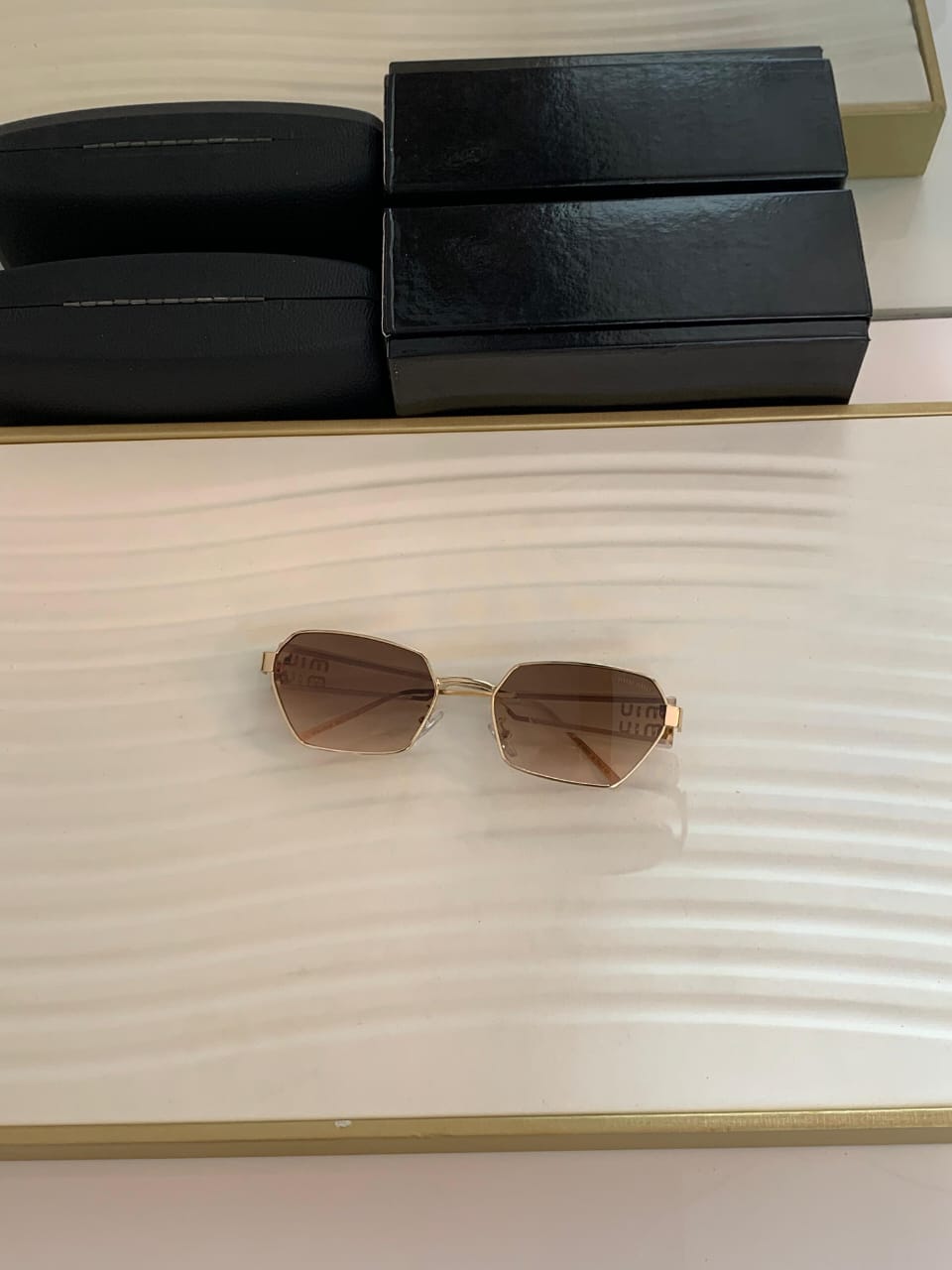 Miu 98952
