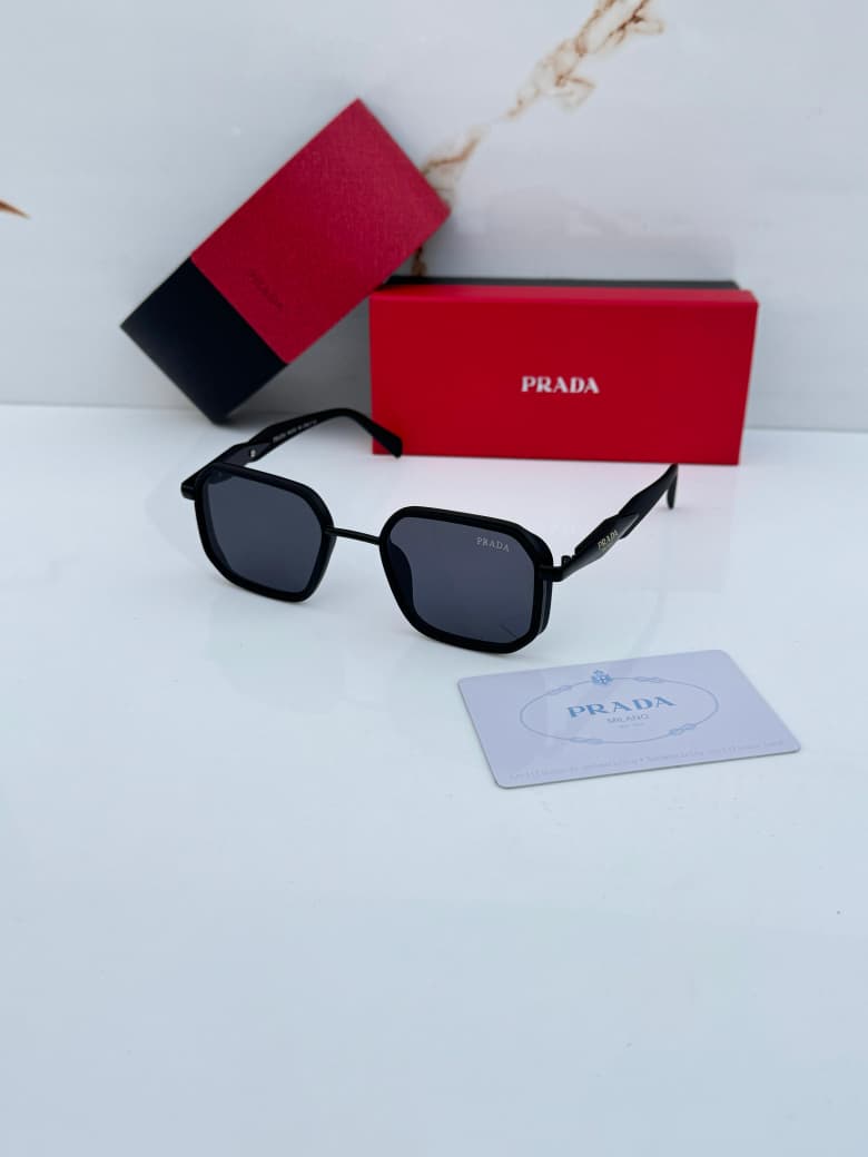 Pr_ada 792 black